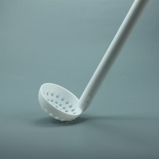 Il recipiente da laboratorio in PTFE foggia la paletta con manico lungo con foro Prodotto da laboratorio personalizzato PTFE